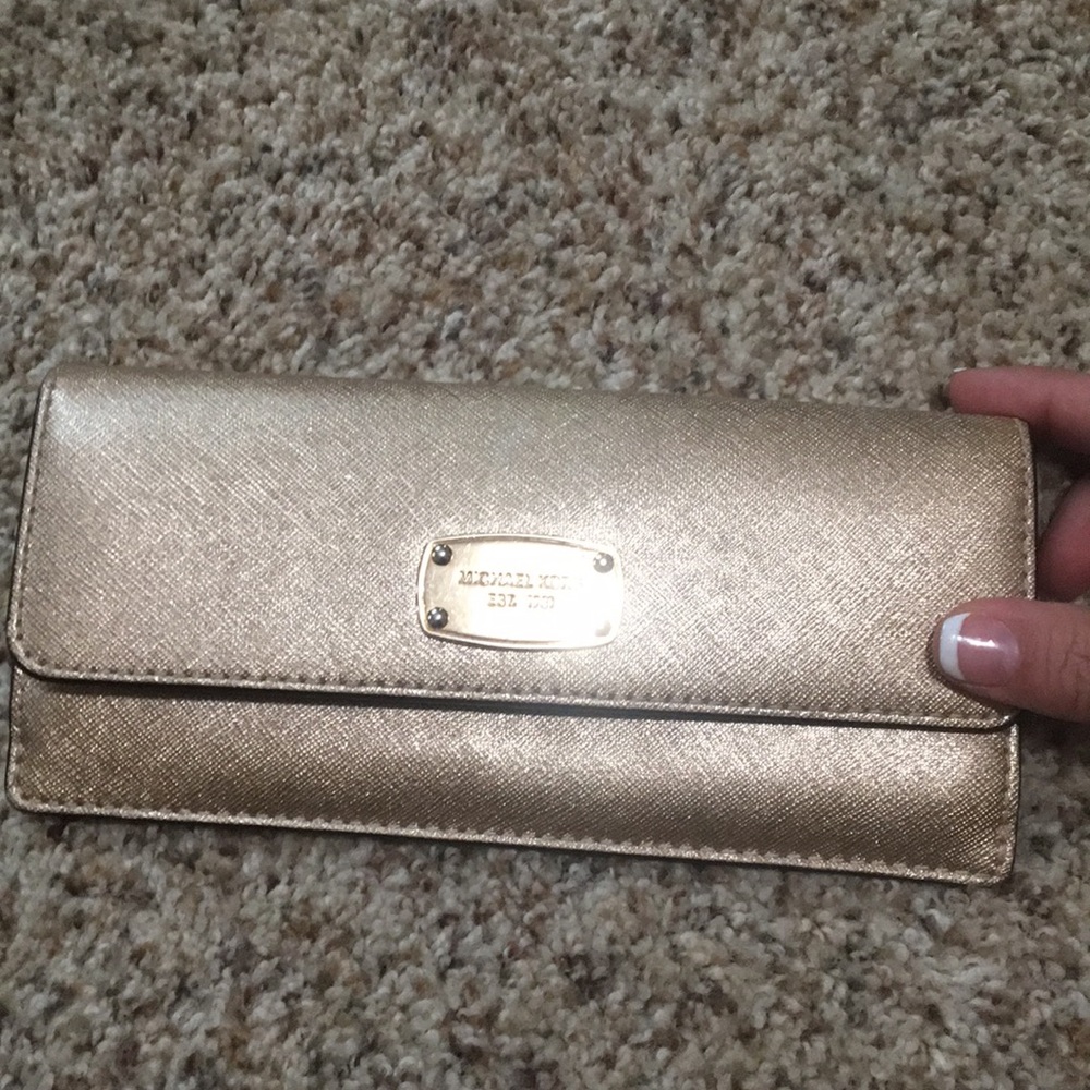 Micheal kors wallet